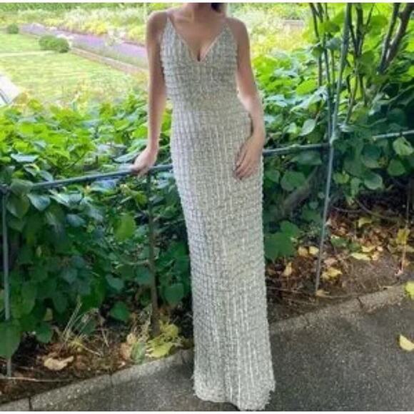 Mac Duggal 5394 Evening Prom Dress Sleeveless Nude/Silver Size 14 NWT - Picture 5 of 14